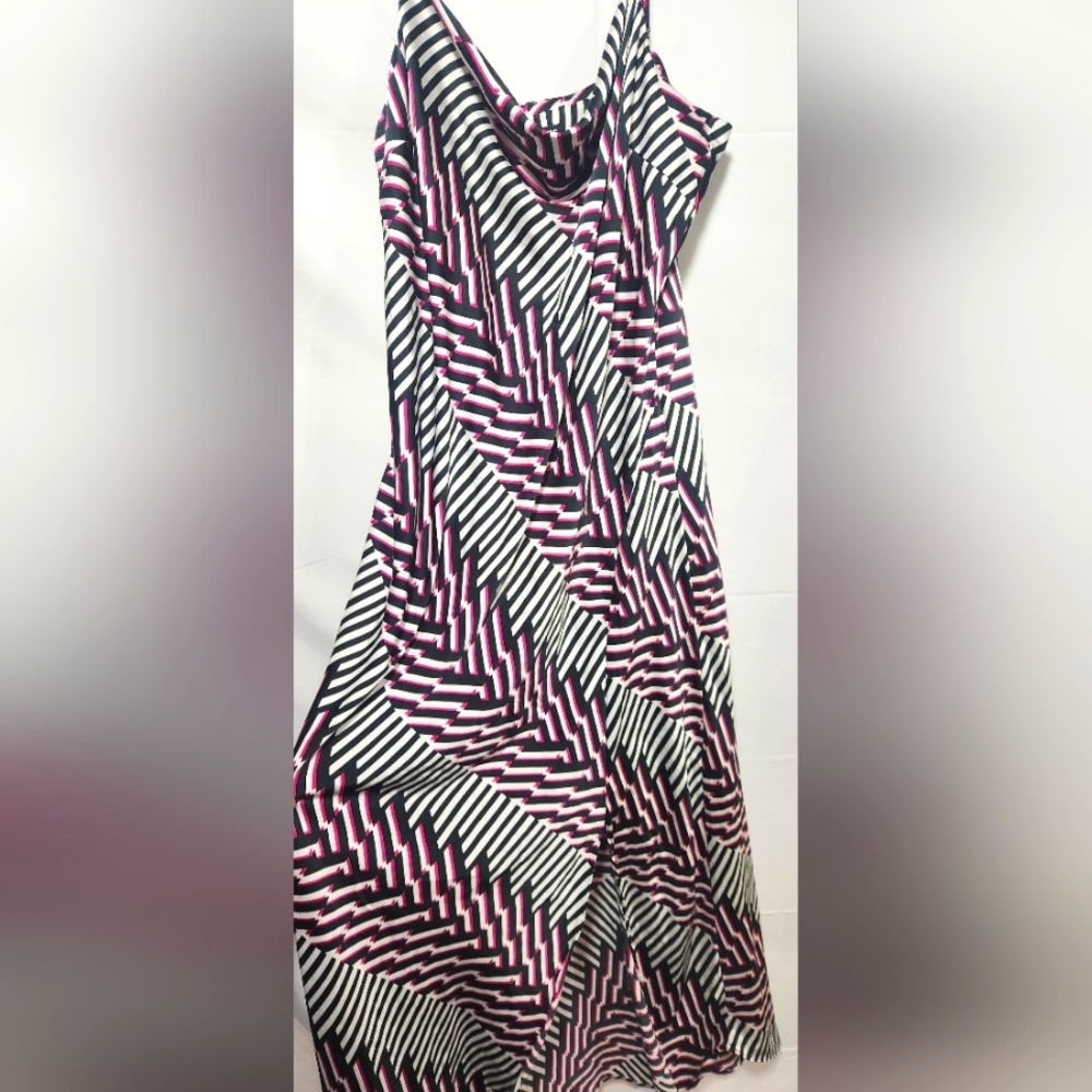 Express Monochrome Black/Pink Striped Dress-Size XL - Picture 8 of 11